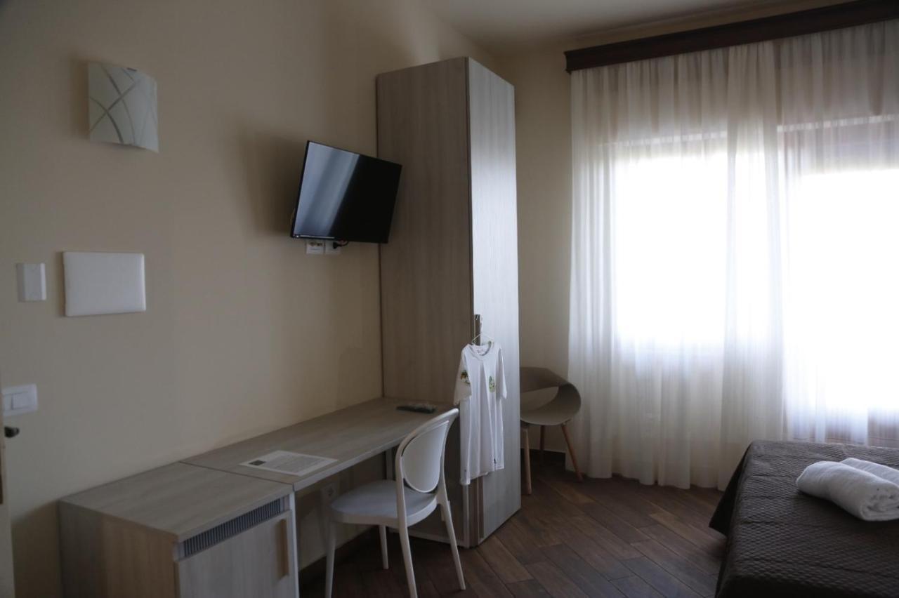 All'Anoneto B&B Катона Экстерьер фото